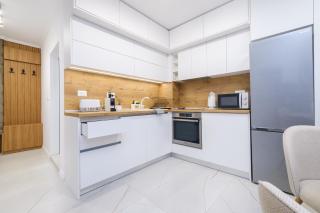 Bright & Spacious Central Plovdiv Apartments with Free Parking - Plovdiv - 8
