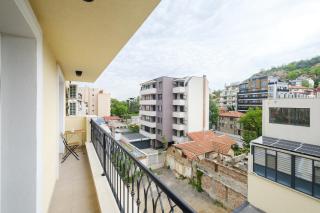 Bright & Spacious Central Plovdiv Apartments with Free Parking - Plovdiv - 6
