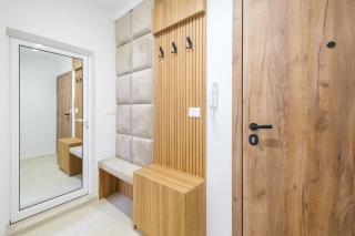 Bright & Spacious Central Plovdiv Apartments with Free Parking - Plovdiv - 3