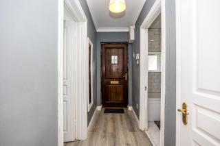 Cosy 2-Bedroom Apartment near Airport - Dublin - 5