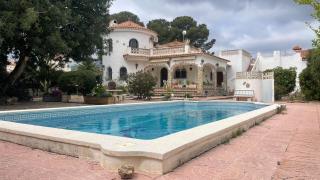 MEDDAYS Villa DOS TORRES - Miami Platja - 0
