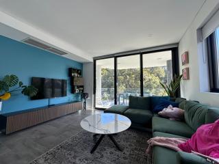 Stylish 2-BR Apartment in the Heart of South Perth - Perth - 5