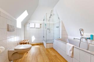 Fährmann im Häuschen am Rhein - Rees - 5