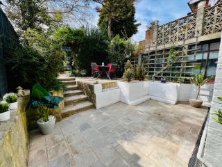 HouseSleeps7-Parking-Garden-Fireplace-BeachNearby - Wareham - 0