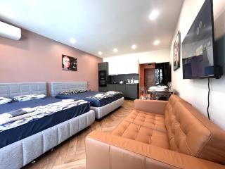 Miramar Front Beach Self Catering Family Deluxe Studios - Sunny Beach - 9