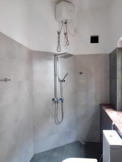 Crips Hill Apartments - - 7