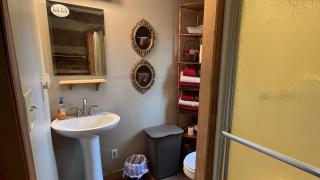 Acorn Acres Cabins Frontier Log Cabin - Logan - 1