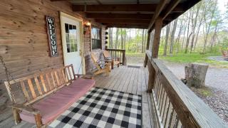 Acorn Acres Cabins White Oak Cabin - Logan - 8