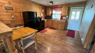 Acorn Acres Cabins White Oak Cabin - Logan - 7