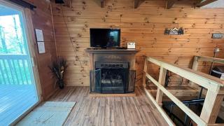 Acorn Acres Cabins White Oak Cabin - Logan - 1