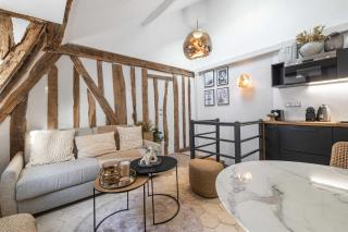 Ultra Central Historical Parisian Flat - Louvre - París - 1