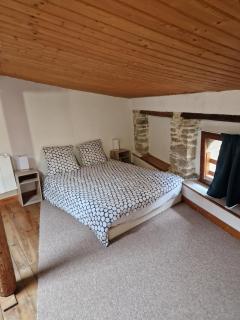 Spacious village house completely renovated - 8