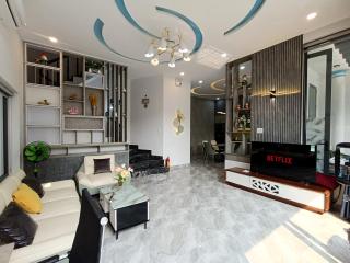Aroma Mỹ Khê 2BR 3WC Jacuzzi 650m to My Khe beach - Danang - 0