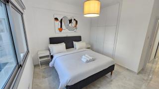 Sea Breeze 3 Bed Frontline Flat - Limassol - 8