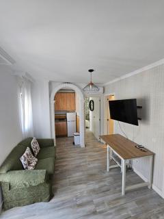 Charming Apartment with Terrace Beach and Sun - 4
