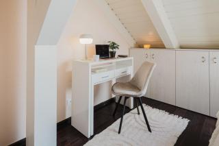 Prague Days - Attic Maisonette with Netflix and Workspace in New Town - Prag - 8