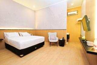 Berlian Abadi Hotel by Sinergi - Banyuwangi - 0