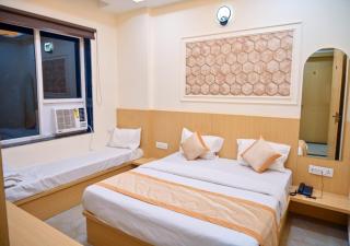 Hotel Divine Elegance - Vrindāvan - 0