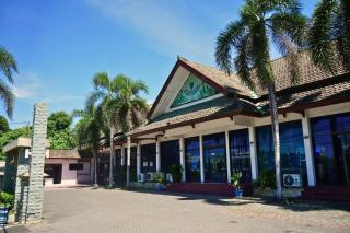 Berlian Abadi Hotel by Sinergi - Banyuwangi - 6