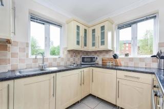 1 Bedroom Flat in Canada Water - 5