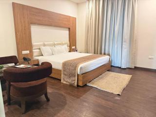 The Altruist AMR Hotel - Katra - 1