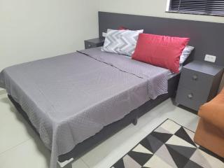 Flat com ótima localização - Campo Grande - 5