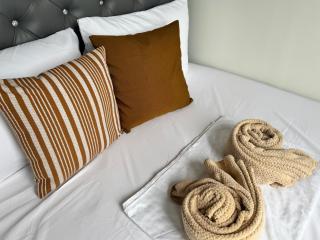 Shore 2 Residences Adjacent Room 1863 & 1864 close to SM MOA, Ocean Park & Airport by Prime Stay - Manila - 8
