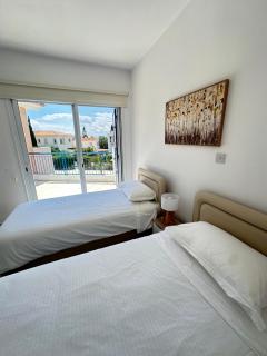 Marsefino Amazing Townhouse - Paphos - 8