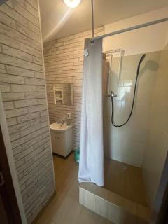 LC 4 RENT Iași - Iaşi - 3