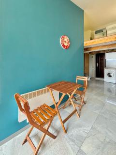 Charming Apartment in Historical Building with SmartTV - Tbilisi - 6