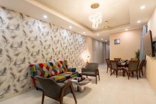 Homlee-Saket Anupam Stylish 3BHK in South Delhi - Nova Deli - 6