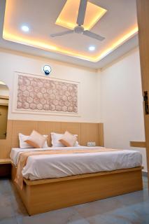 Hotel Divine Elegance - Vrindāvan - 9