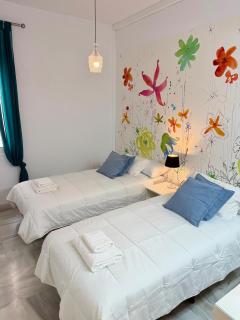 RC Reyes Catolicos St right beside Trianas Bridge - 2