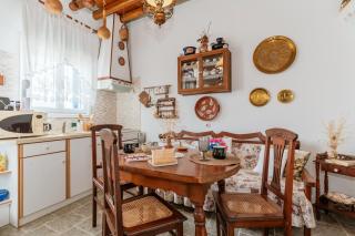 Penny 's House - 6