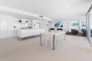 L55 Luxury 4BR City And Ocean View Apartment with SPA - Gold Coast - 3