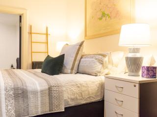Adelaide CBD Cozy Stay at Secluded Botanic Cottage with Free Parking - Adelaide - 6