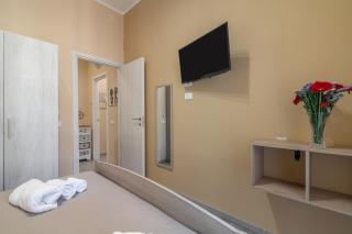 GuestHost - Ballarò Flat dei Sovrani x6 - 4