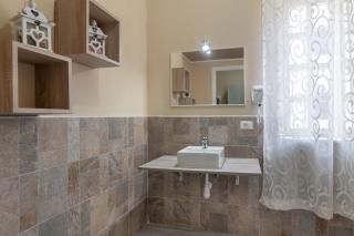 GuestHost - Ballarò Flat dei Sovrani x6 - 2