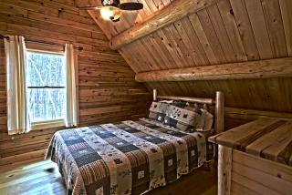 Rustic Fishing Lodge Rental with a Spacious Deck in Logan, Ohio - Logan - 1