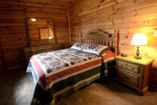 Charming Log Cabin with a Fire Pit in the Woods near Lake Logan in Ohio - Logan - 2