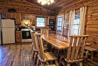 Charming Log Cabin with a Fire Pit in the Woods near Lake Logan in Ohio - Logan - 1