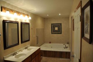 Romantic Rental for Honeymoons near Milwaukee, Wisconsin - Franklin - 3