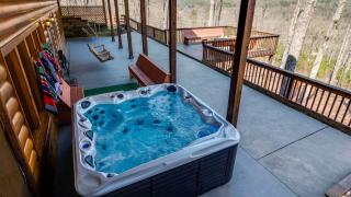 Beautifully Furnished Log Cabin with a Hot Tub near Blue Ridge, Georgia - Blue Ridge - 8