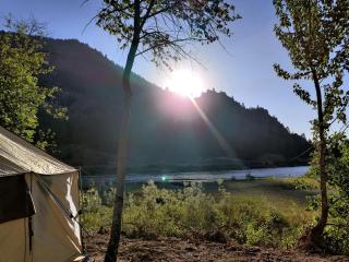 Peaceful Getaway in this Riverside Glamping Tent in Plains, Montana - 5