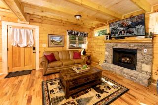 Smoky Bear - Sevierville - 8