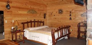 Luxury Accommodation for Fun Places to Go in Maryland - Flintstone - 8