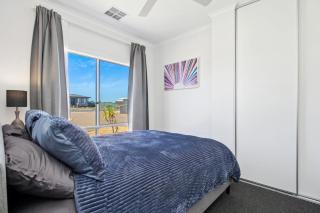 Sunset Views - Wellington East - 4