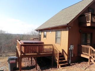 Well-Equipped Cabin Great for Families in Helen, Georgia - Clarkesville - 9