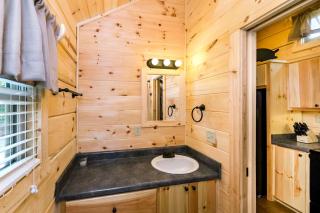 Cozy Cabin Close to Tryon and Lake Lure in Mill Spring, North Carolina - Mill Spring - 3