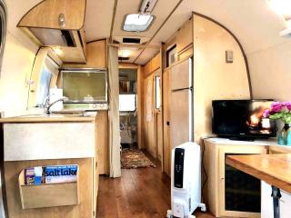 Original and Charming Airstream Rental in Salt Lake City for Glamping in Utah - 8